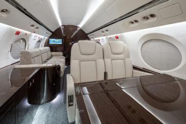 Unique large cabin in a Gulfstream G IVSP jet