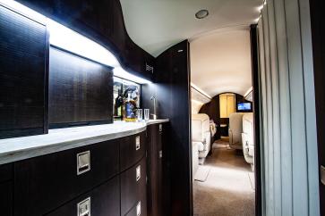 Bombardier Challenger features full-size galley.